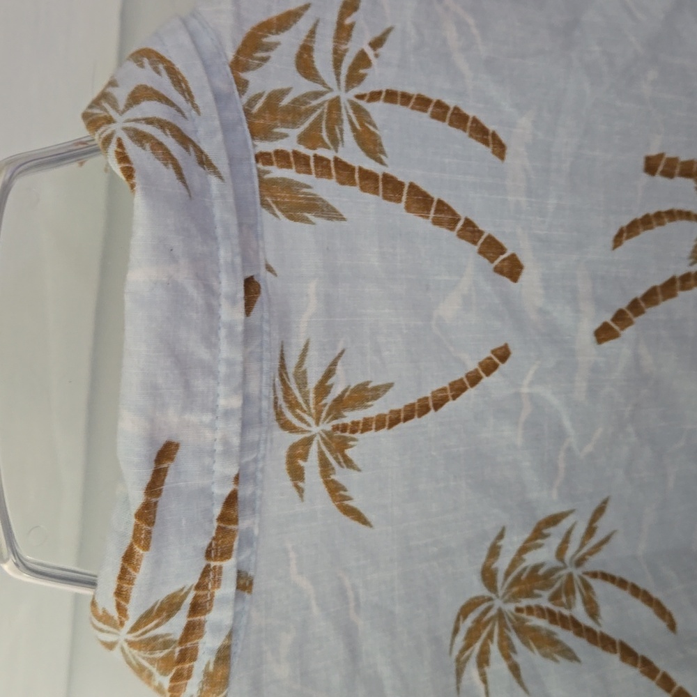 Old Navy tropical short sleeve shirt - Picture 8 of 9